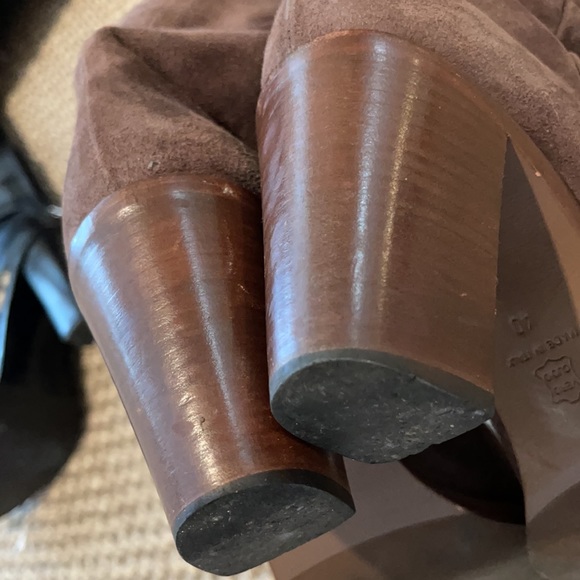 Vince Camuto brown suede boots ⚡️SALE - Picture 8 of 12